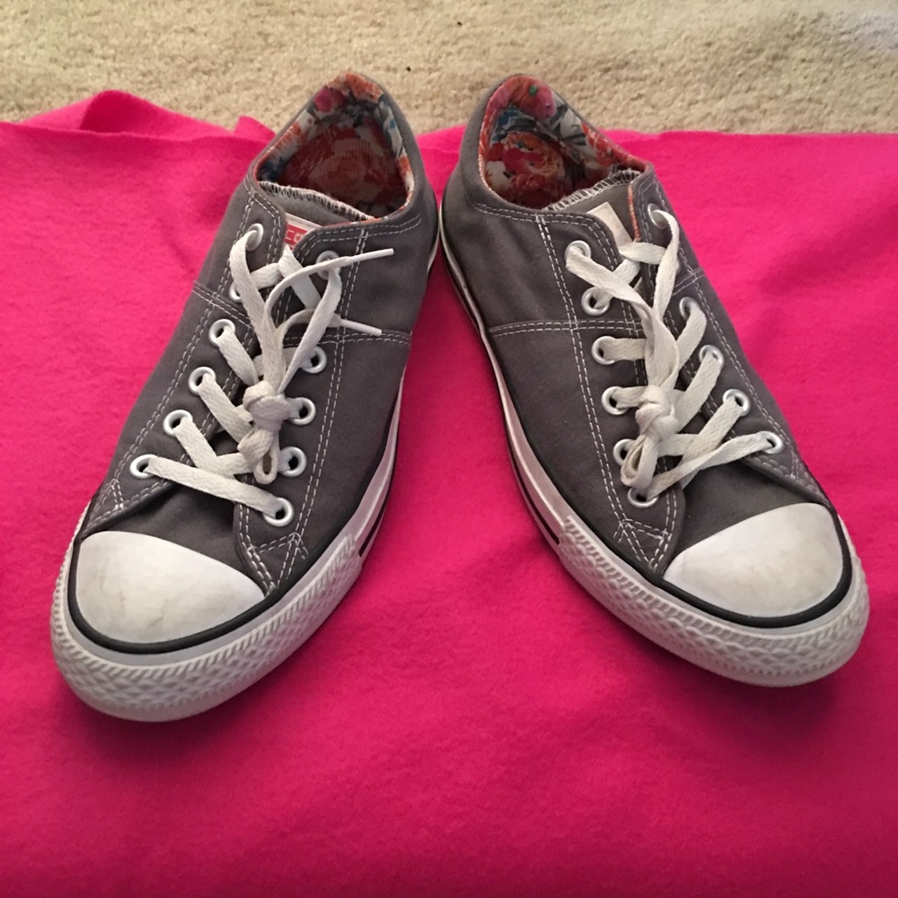 Grey All Stars/Chuck Taylors Converse